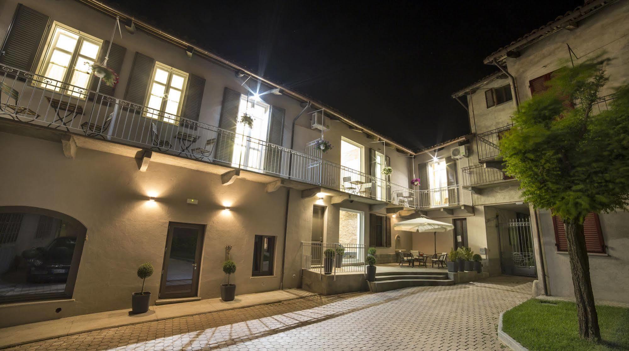 Casa Andrea Hotel La Morra Ngoại thất bức ảnh